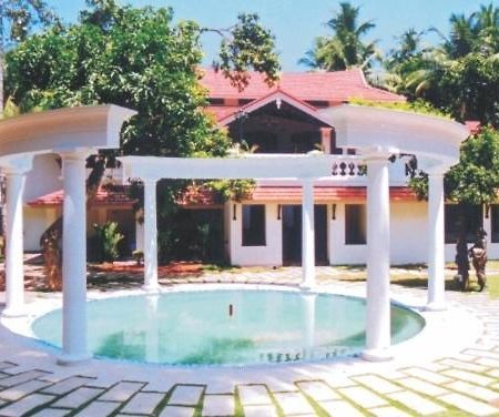 Hotel Chanakya Thiruvananthapuram Kültér fotó