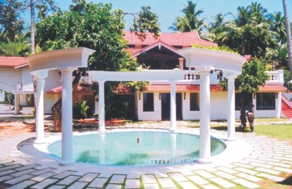 Hotel Chanakya Thiruvananthapuram Kültér fotó